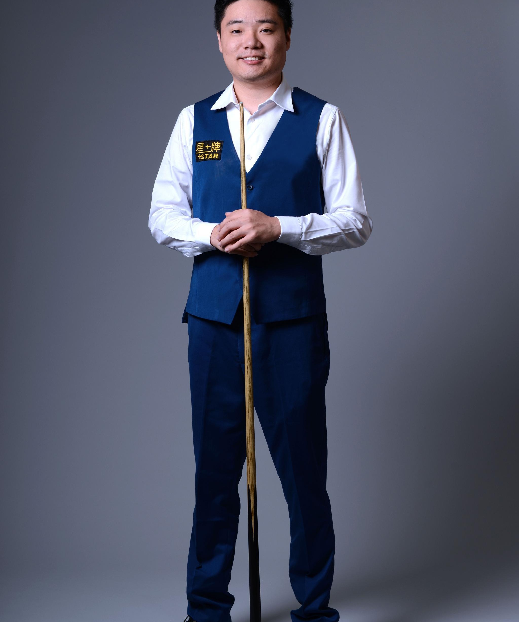 克罗斯在比 克罗斯在比