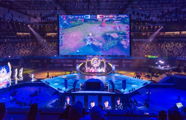 球接近2个 球接近2个