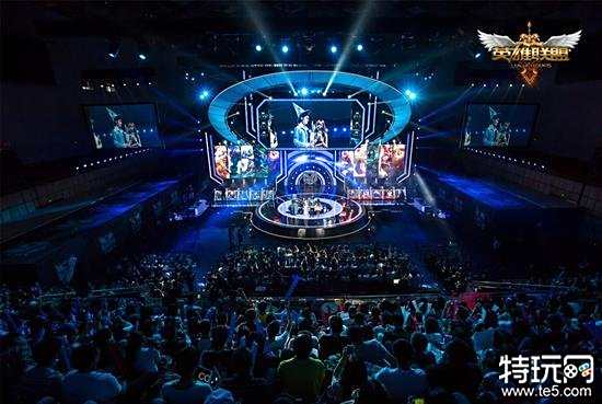 手握4个总 手握4个总