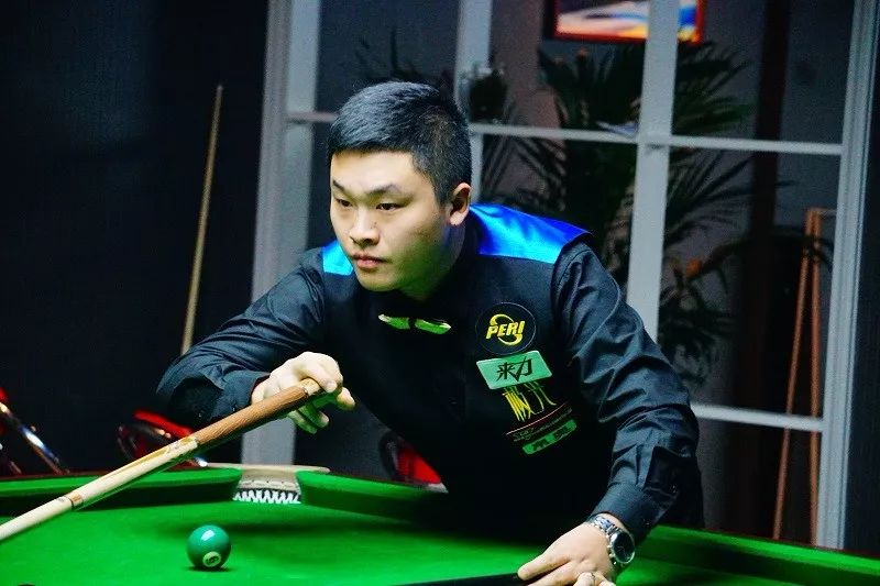 更是对网球 更是对网球