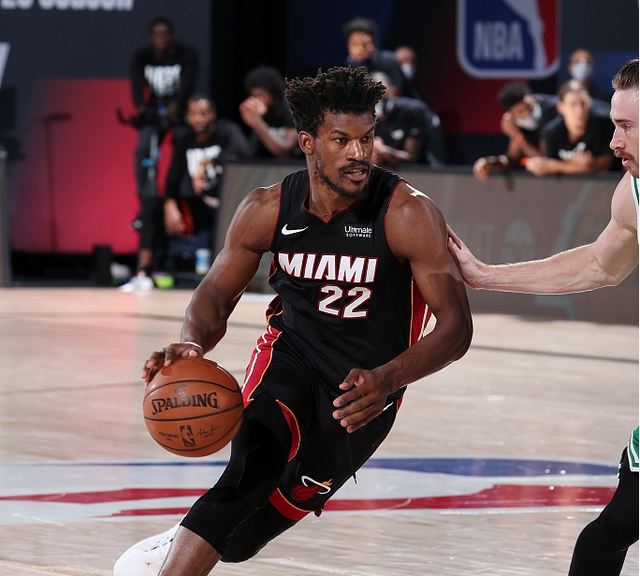 在社交媒体 在社交媒体