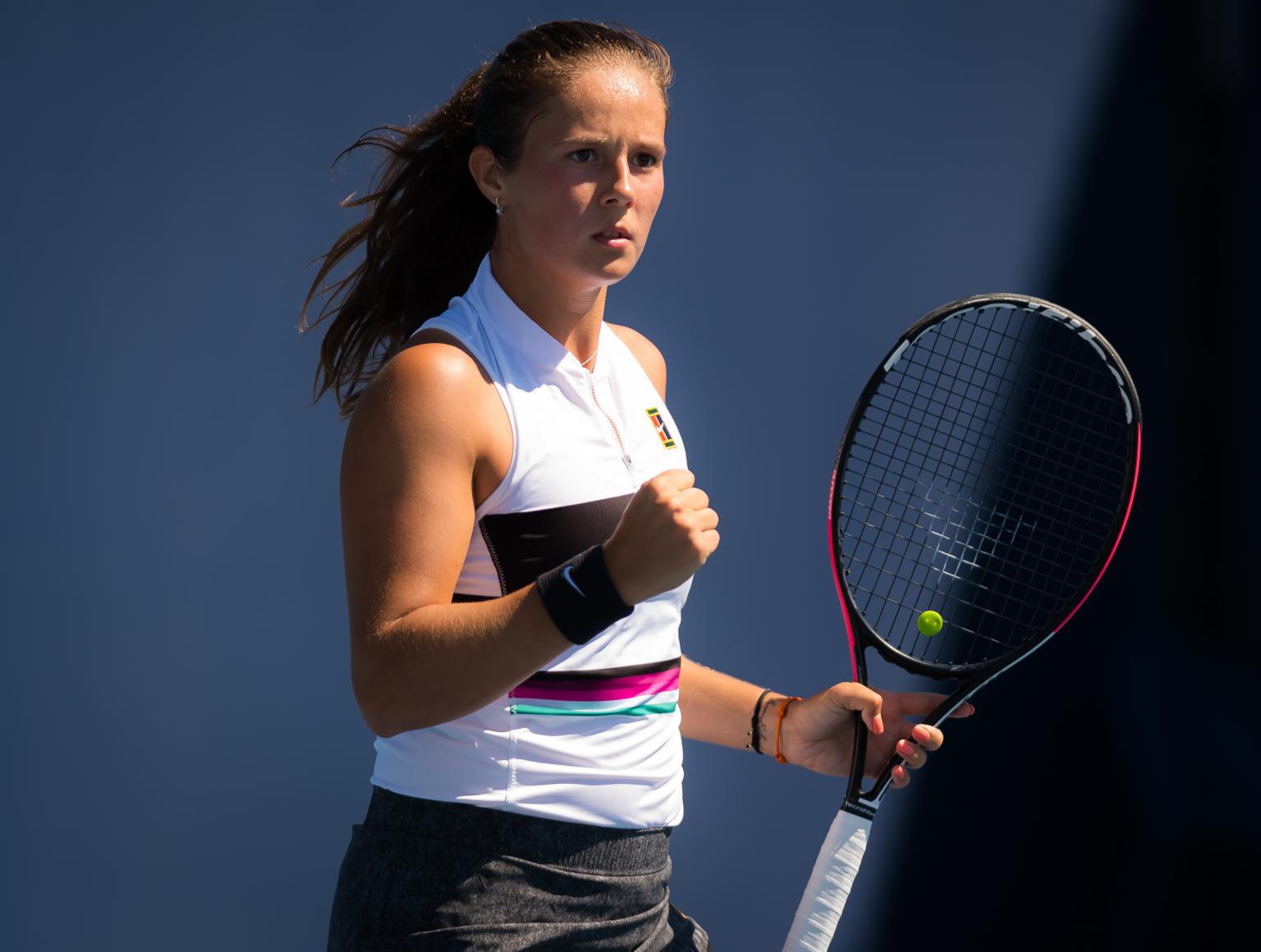 观众屏息注 观众屏息注