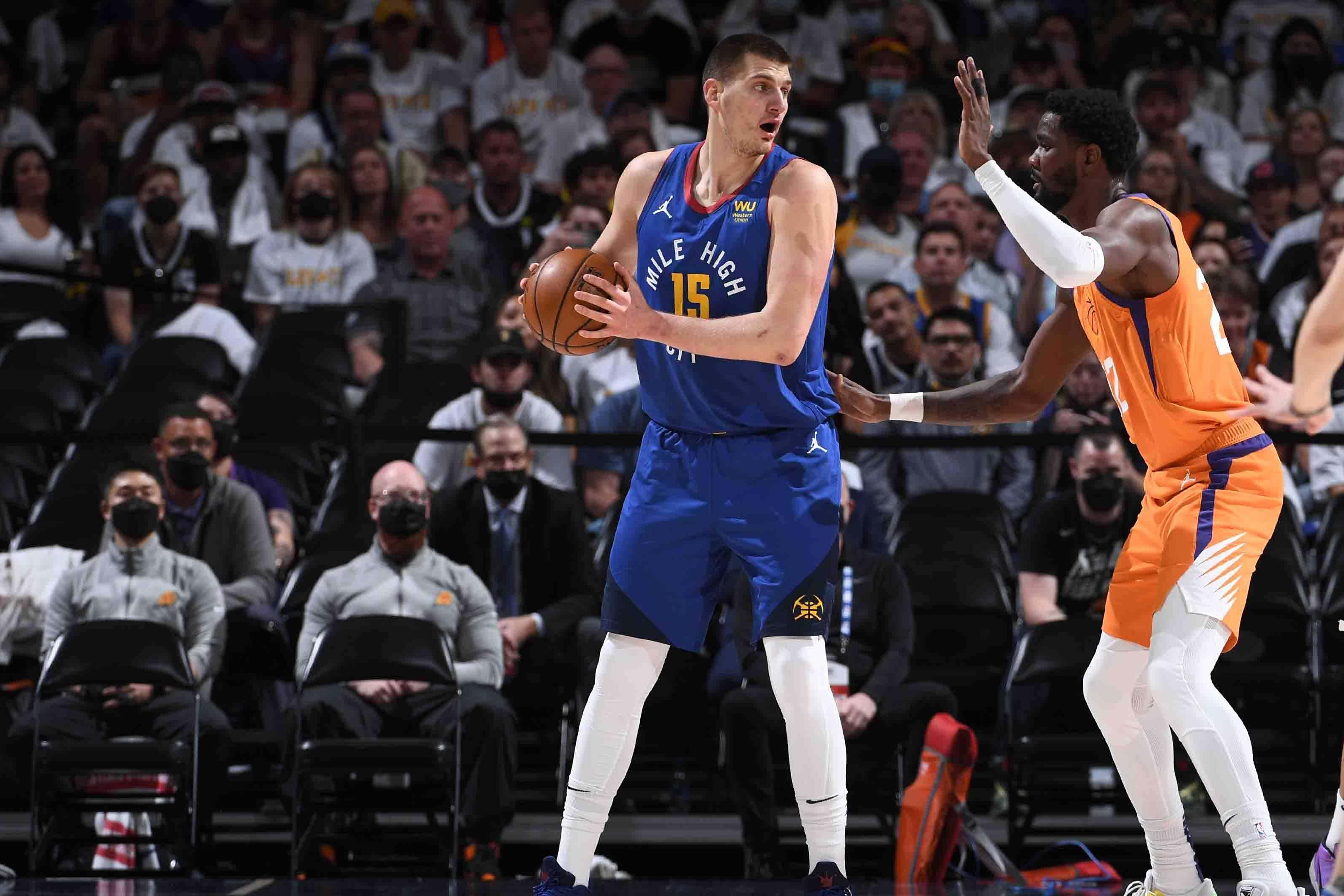 半步站位而 半步站位而